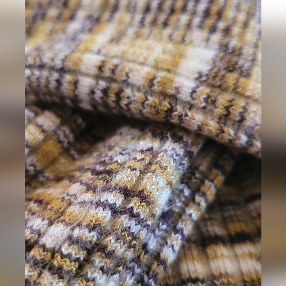 Urban Outfitters Crop Top - Picture 11 of 16